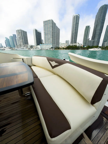 Rental Great Marquis 42” 2009 Miami yatch (Capacity max 13 people)