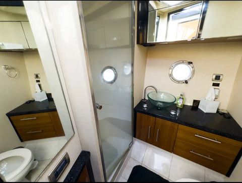 Rental Great Marquis 42” 2009 Miami yatch (Capacity max 13 people)